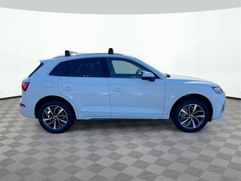 Used 2024 Audi Q5 2.0T Premium Plus image 2