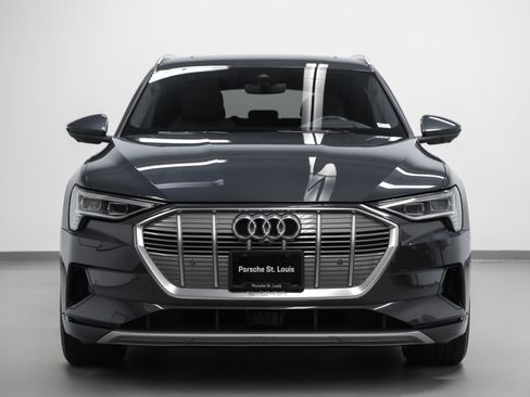 Used 2019 Audi e-tron Prestige AWD/4WD image 8