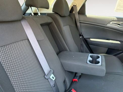 Used 2024 Kia Sportage LX AWD/4WD image 15