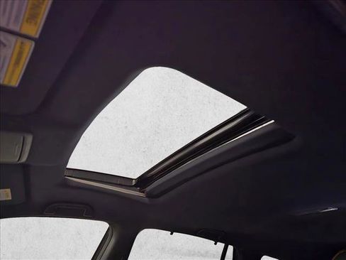 Used 2024 Honda Passport TrailSport image 16