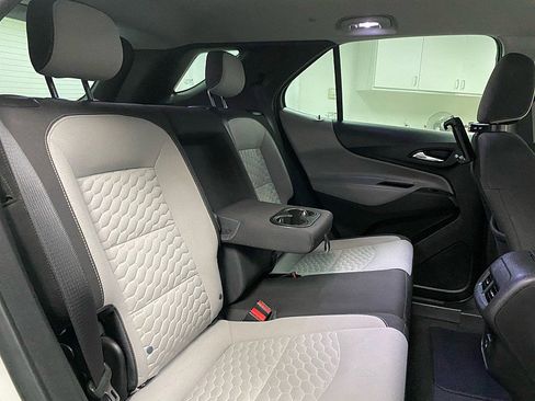 Used 2020 Chevrolet Equinox LS image 15