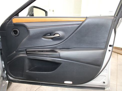 Used 2020 Lexus ES 350 350 Luxury image 30