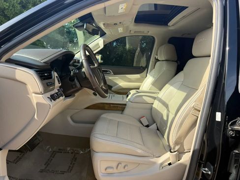 Used 2017 GMC Yukon Denali AWD/4WD image 10