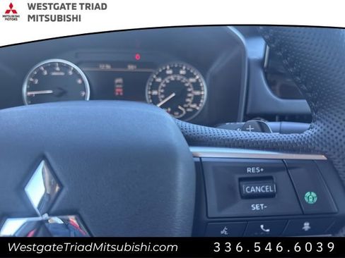 New 2026 Mitsubishi Outlander SE image 16