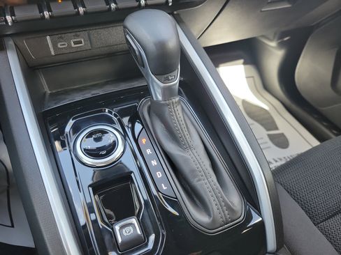 Certified 2024 Chevrolet Colorado LT w/ LT Convenience Package II image 26