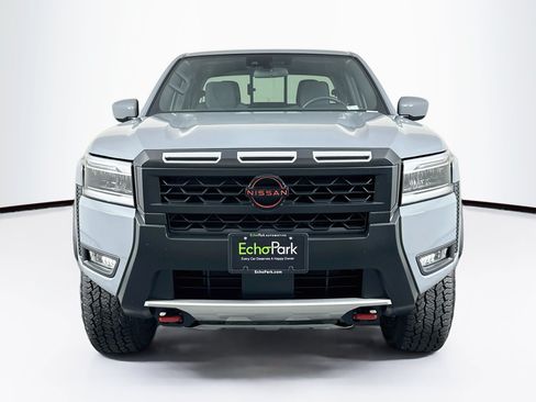Used 2025 Nissan Frontier PRO-4X AWD/4WD image 2