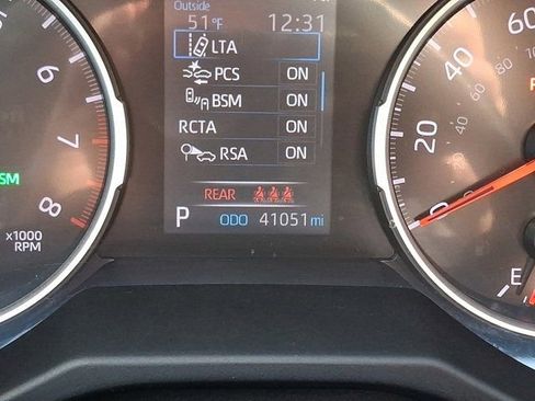 Used 2021 Toyota RAV4 XLE w/ Carpet Mat Package (TMS) image 24