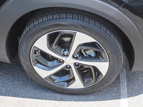 Used 2018 Hyundai Tucson Limited FWD image 9