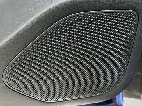 Used 2022 Nissan Rogue SV FWD image 18