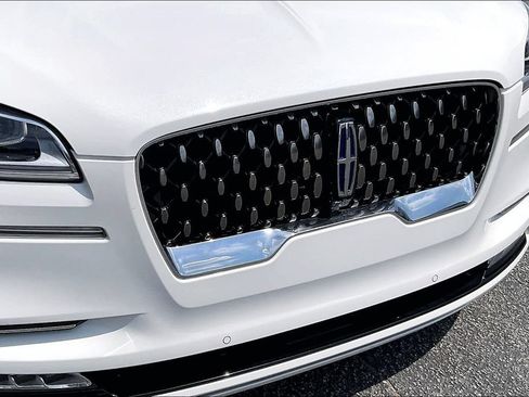 Used 2020 Lincoln Aviator Grand Touring w/ Equipment Group 302A AWD/4WD image 29
