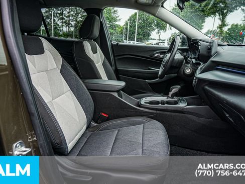 Used 2024 Chevrolet Trax LS FWD image 22