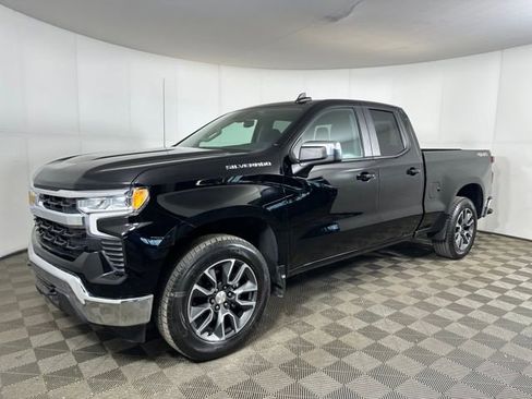 Used 2022 Chevrolet Silverado 1500 LT image 7