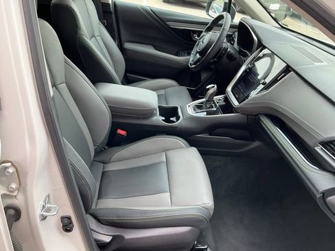 Certified 2025 Subaru Outback Onyx Edition AWD/4WD image 19