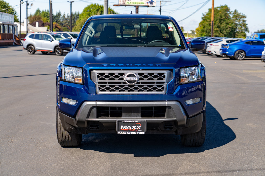 Used 2023 Nissan Frontier SV w/ Technology Package AWD/4WD image 3