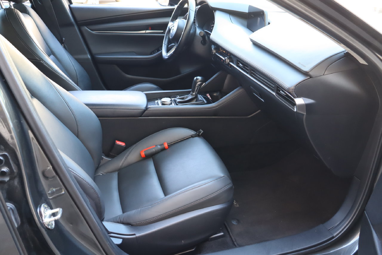 Used 2024 MAZDA MAZDA3 s FWD image 15