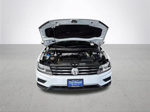 Used 2019 Volkswagen Tiguan SE AWD/4WD image 21