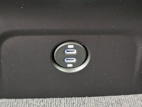 Used 2020 Porsche Macan AWD/4WD image 15