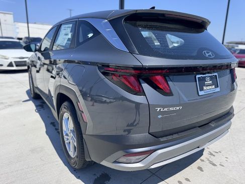 New 2026 Hyundai Tucson SE image 7