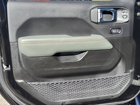 New 2025 Jeep Gladiator Mojave image 20