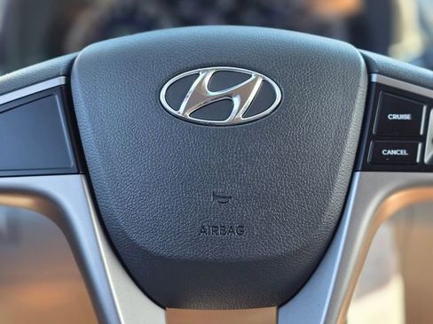 Used 2017 Hyundai Accent SE image 22