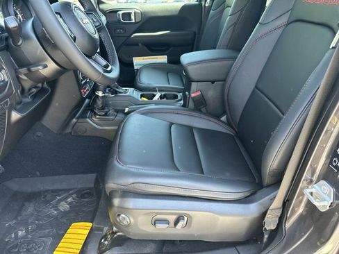 New 2026 Jeep Wrangler Unlimited Rubicon AWD/4WD image 9