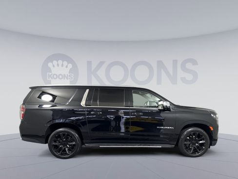 Used 2021 Chevrolet Suburban Premier w/ Premium Package image 8