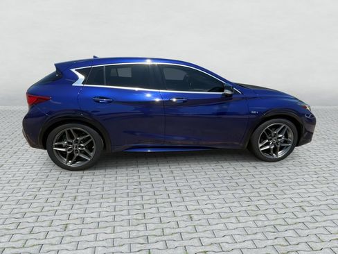 Certified 2018 INFINITI QX30 Sport w/ Sport Leather Package FWD image 8