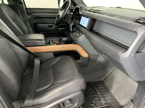 Used 2020 Land Rover Defender 110 X image 18