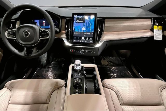 New 2026 Volvo XC90 B5 Ultra AWD/4WD image 8
