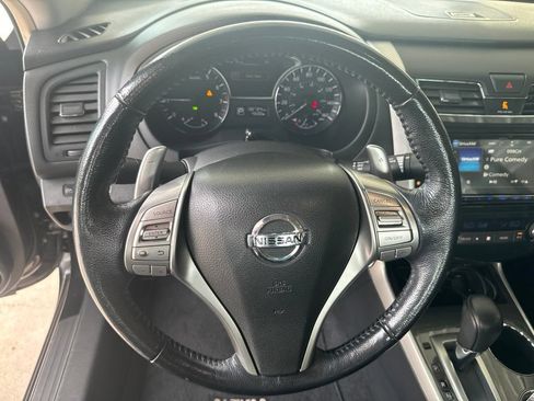 Used 2013 Nissan Altima 3.5 SL FWD image 11