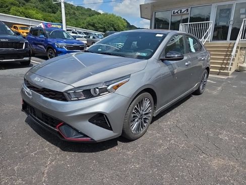 Used 2024 Kia Forte GT-Line FWD image 3