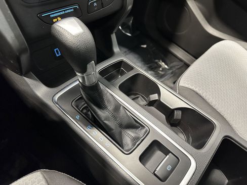 Used 2017 Ford Escape SE w/ Equipment Group 201A image 20