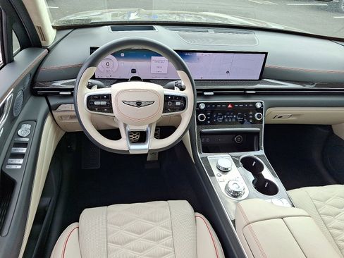 Certified 2025 Genesis GV80 3.5T e-SC image 11