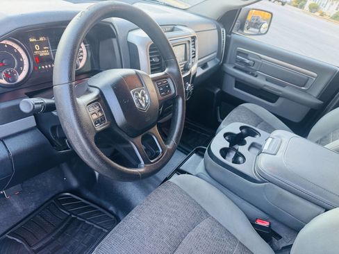 Used 2017 RAM 1500 Classic SLT image 18