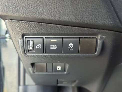 Used 2023 Toyota Corolla Cross AWD Hybrid image 10