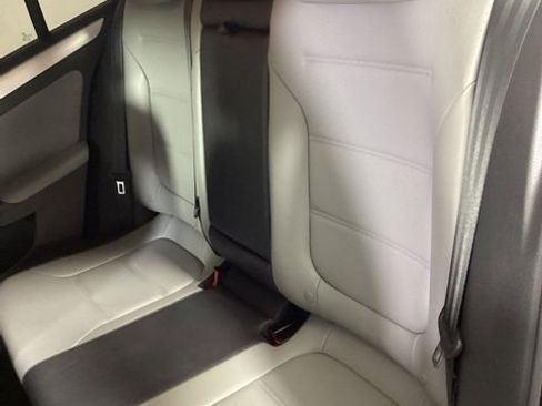 Used 2016 Volkswagen Jetta SEL Premium image 10
