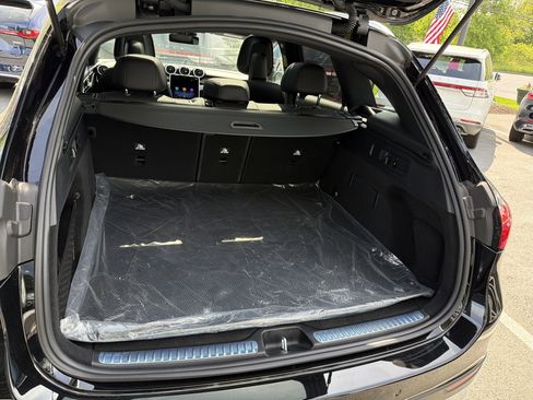 Used 2026 Mercedes-Benz GLC 300 4MATIC image 25