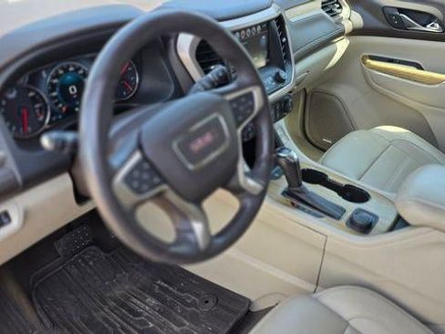 Used 2017 GMC Acadia Denali w/ Technology Package AWD/4WD image 13