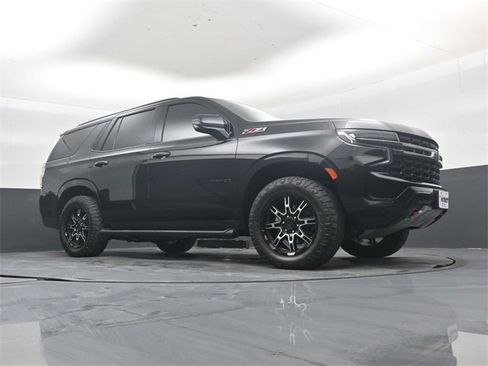 Used 2022 Chevrolet Tahoe Z71 w/ Luxury Package image 40