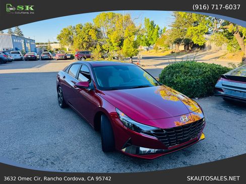 Used 2023 Hyundai Elantra Limited FWD image 7