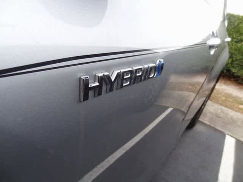 Used 2021 Toyota Highlander XLE image 15