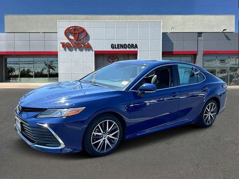 Used 2024 Toyota Camry XLE FWD image 7