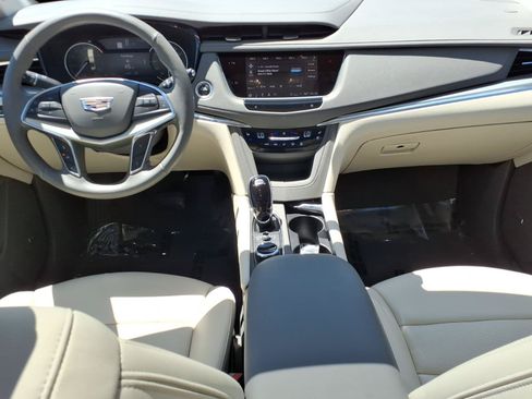Certified 2023 Cadillac XT5 Premium Luxury AWD/4WD image 19