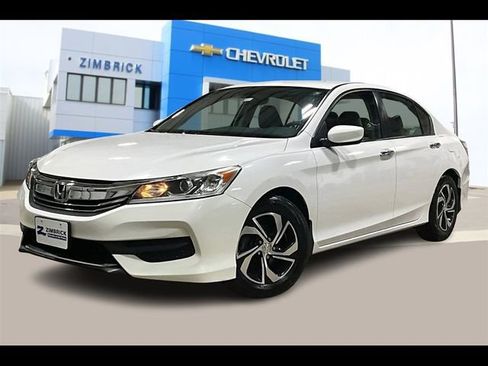 Used 2016 Honda Accord LX image 3