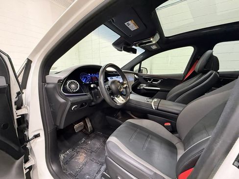 Used 2024 Mercedes-Benz EQE AMG 4MATIC SUV image 46