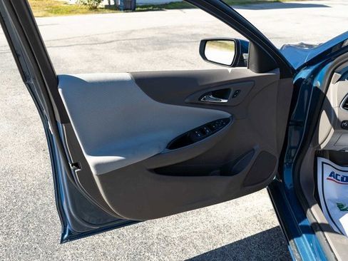 Used 2024 Chevrolet Malibu LT image 12