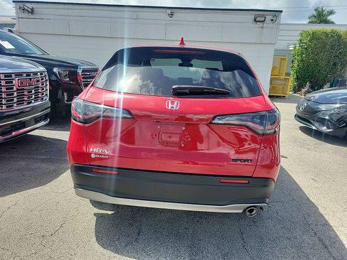 Used 2024 Honda HR-V Sport image 10