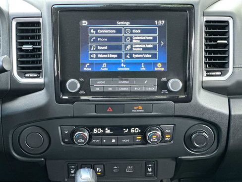 Used 2022 Nissan Frontier SV RWD image 26
