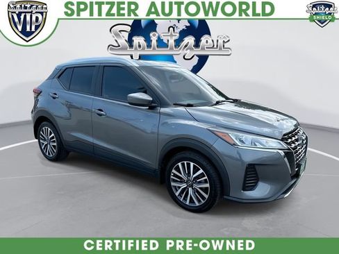 Used 2023 Nissan Kicks SV FWD image 1