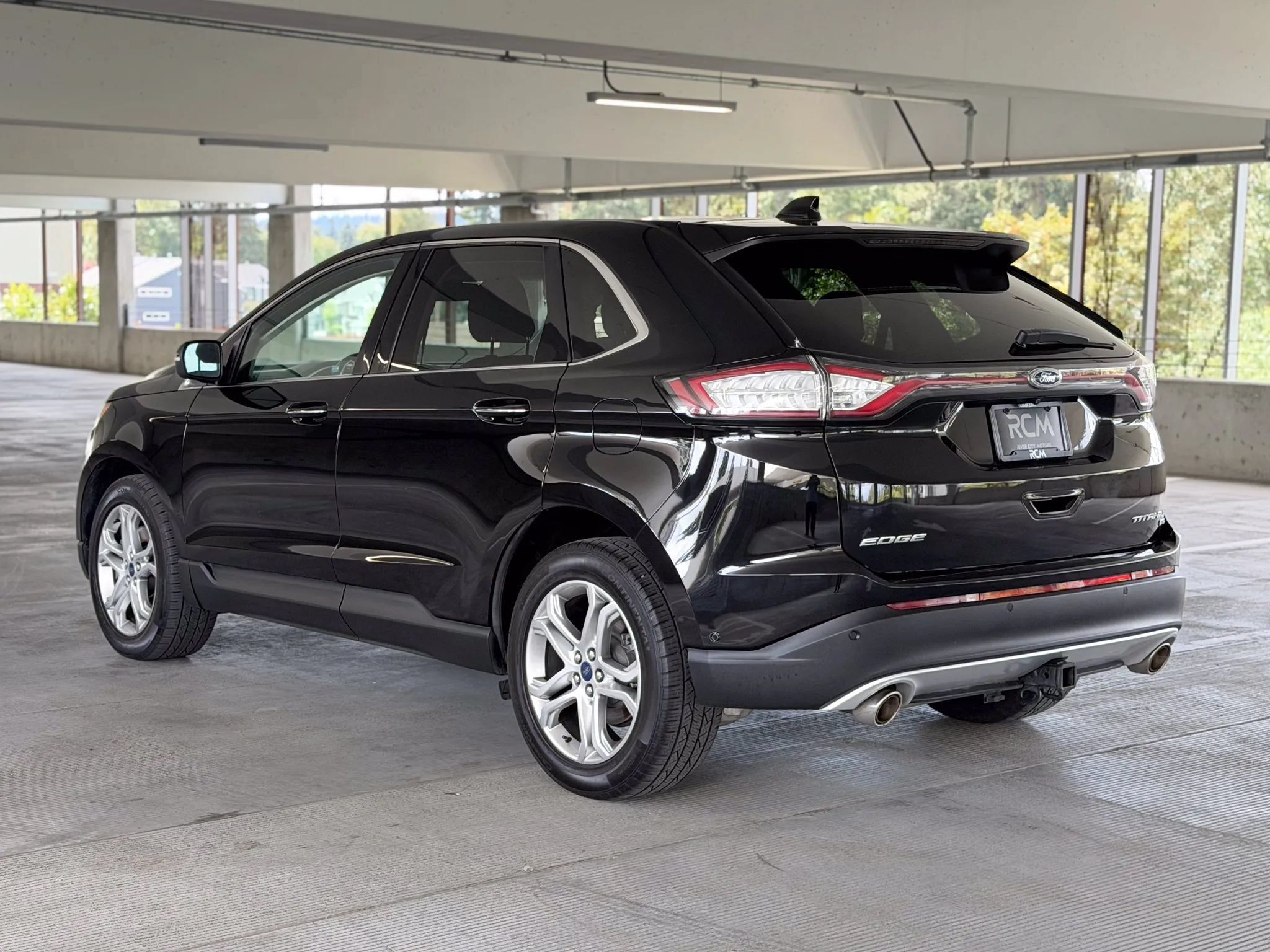 Used 2017 Ford Edge Titanium w/ Equipment Group 302A AWD/4WD image 7